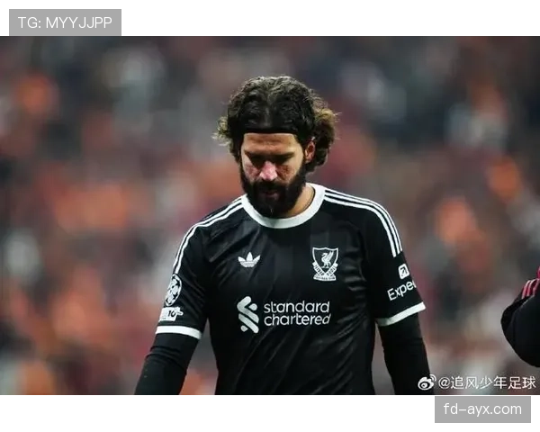 阿利松成利物浦更衣室精神支柱,持续凝聚团队提升赛场表现 阿利松成利物浦更衣室精神支柱,持续凝聚团队提升赛场表现