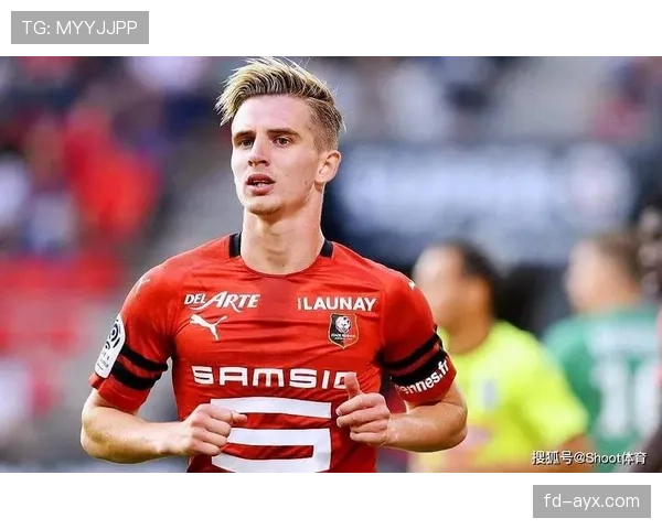 雷恩中场状态回暖,组织核心助球队冲击联赛高位 雷恩中场状态回暖,组织核心助球队冲击联赛高位